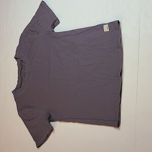 #264 Vuori Pose Tshirt  T1037